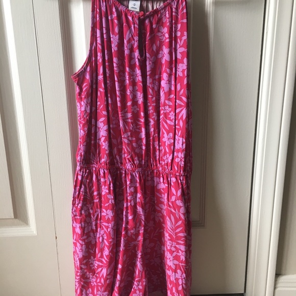 🌸Old Navy floral romper: - Picture 5 of 8